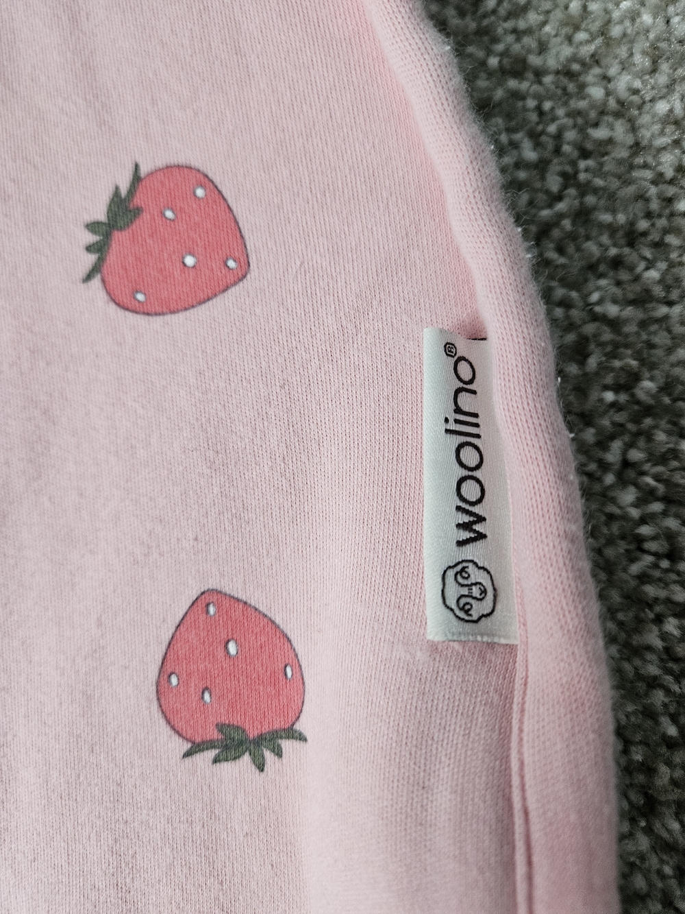 Woolino Sleepsack Bundle, Green Leaves & Pink Strawberries - Picture 4 of 7
